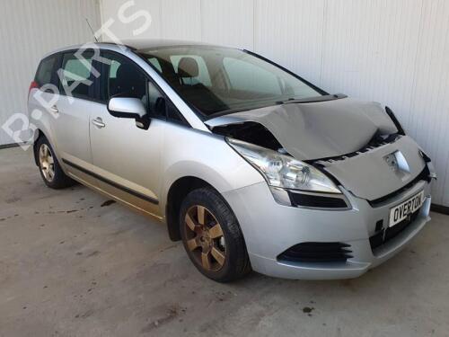 Right front door PEUGEOT 5008 (0U_, 0E_) 1.6 HDi | BP29660712C3