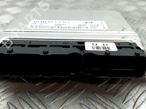 Engine control unit (ECU) KIA SPORTAGE II (JE_, KM_) 2.0 16V 4WD | BP29677396M57