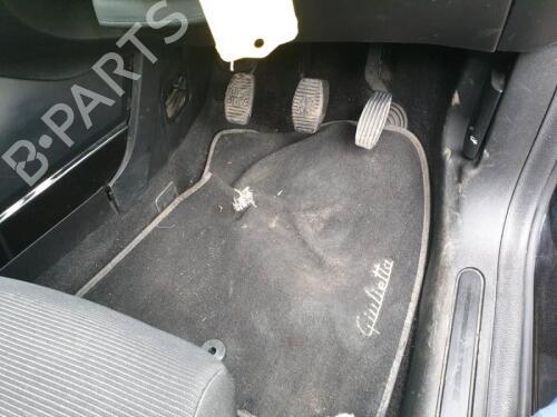 Right sun visor ALFA ROMEO GIULIETTA (940_) 1.6 JTDM (940FYB11, 940FYB1A, 940FYF11, 940FYF1A) | BP29646960I2 