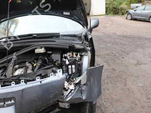 Fuel flap PEUGEOT 5008 (0U_, 0E_) 1.6 HDi | BP29672449C131