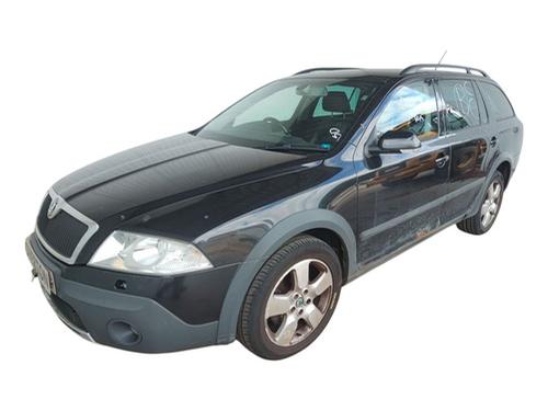 Højre baglygte SKODA OCTAVIA II Combi (1Z5) 2.0 TDI 4x4 (140 hp) 29681405