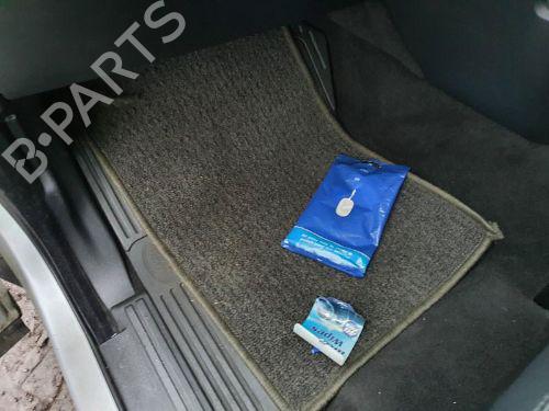 Rear right seatbelt LAND ROVER DISCOVERY III (L319) 2.7 TD 4x4 | BP29650364I28