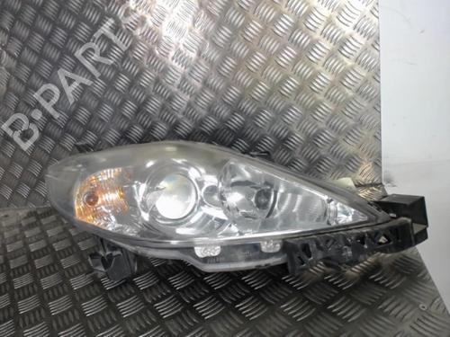 Used Right headlight MAZDA 5 (CR) 2.0 CD (CR19) (110 hp) 23058366