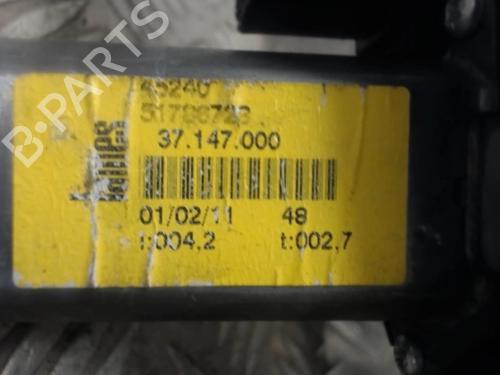 Used Front right window mechanism Front right window mechanism RENAULT LAGUNA I (B56_, 556_) 2.2 D (B56F/2) (83 hp) 23056076 23056076