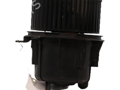 Heater blower motor CITROËN C4 CACTUS 1.2 THP 110 | BP37250465M62 - Image 3