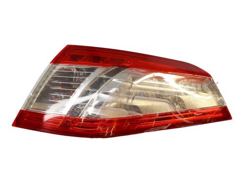 right-taillight-peugeot-508-sw-i-8e_-2010-2011-2012-2013-2014-2015-2016-2017-2018-30862165 main image
