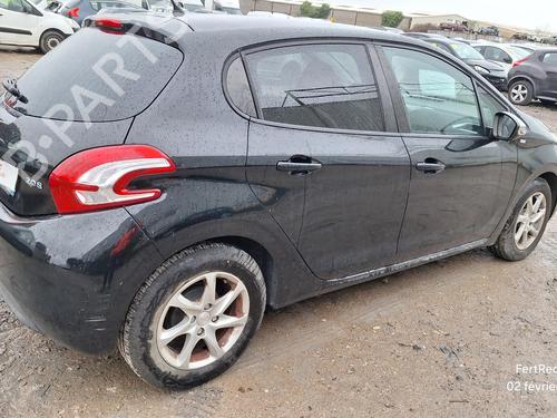 Brugte PEUGEOT 208 I (CA_, CC_)  1.2 VTI 82  4775109