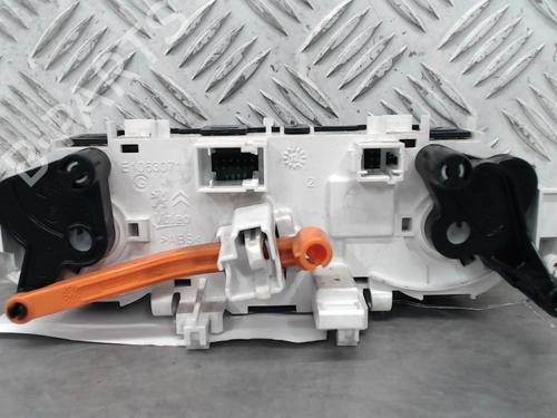 Climate control PEUGEOT 208 I (CA_, CC_) 1.4 HDi | BP23058967I5 