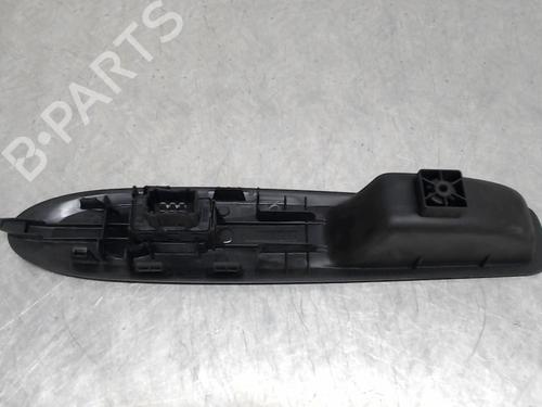 Used Right front window switch Right front window switch DS DS 3 (SA_) 1.2 VTi 82 (SAHMZ6) (82 hp) 23059420 23059420