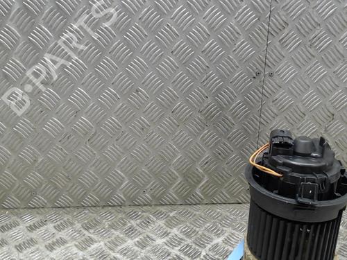 Used Heater blower motor Heater blower motor RENAULT CLIO IV (BH_) 1.5 dCi 75 (75 hp) 23055813 23055813