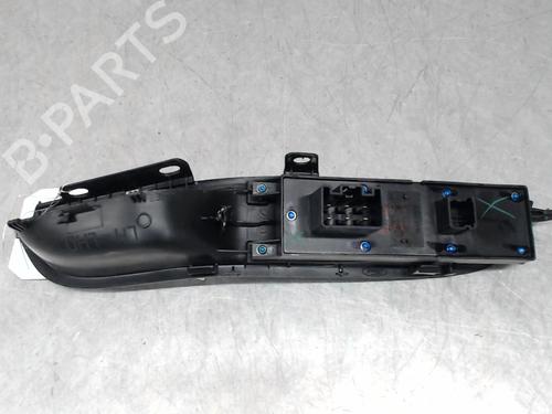 Used Left front window switch Left front window switch FORD FOCUS III 1.6 TDCi (95 hp) 23054615 23054615