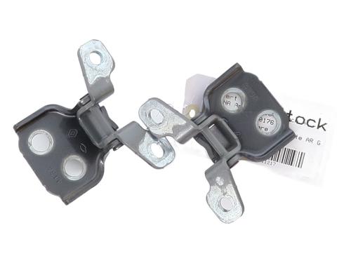 hingedoor-check-strap-renault-arkana-i-lcm_-ldn_-2019-27816873 main image