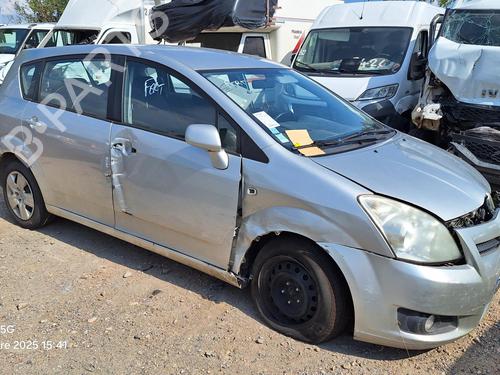 Używane części TOYOTA COROLLA Verso (ZER_, ZZE12_, R1_) 2.2 D-4D (AUR10_, AUR10R) (177 hp) 4266927