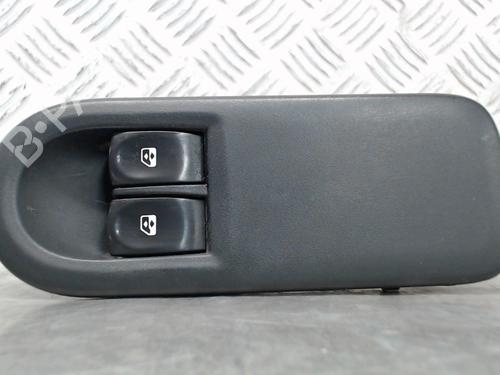 Used Left front window switch RENAULT CLIO III Grandtour (KR0/1_) 1.5 dCi (KR0F) (86 hp) 23058786