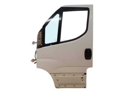 Tür links vorne für IVECO DAILY VI Van 33S13, 35S13, 35C13 (126 hp) 33179226