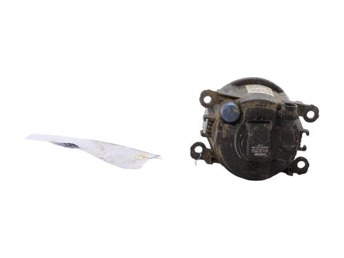right-front-fog-light-renault-megane-iii-coupe-dz01_-2008-2009-2010-2011-2012-2013-2014-2015-2016-25332294 main image