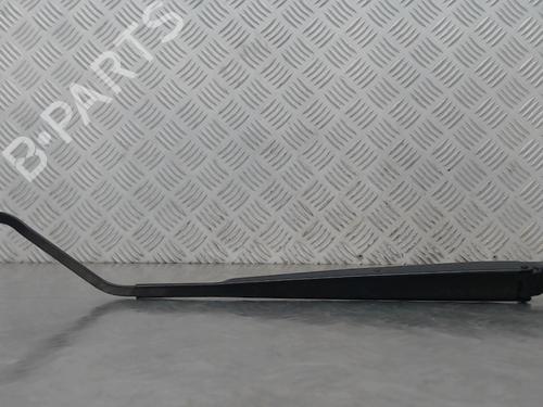 Used Front windshield wiper arm SUZUKI SWIFT V (AZ) 1.0 SHVS (A2L310) (112 hp) 23059834