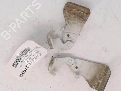 Used Hinge/Door check strap Hinge/Door check strap RENAULT TRAFIC II Van (FL) 2.0 dCi 90 (FL0H, FL00, FL01, FL0M, FL0P, FL0S) (90 hp) 35990871 35990871