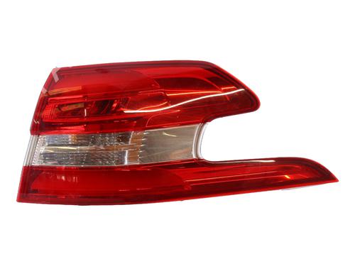 Used Right tailgate light PEUGEOT 308 SW II (LC_, LJ_, LR_, LX_, L4_) 1.6 BlueHDi 120 (120 hp) 25709274