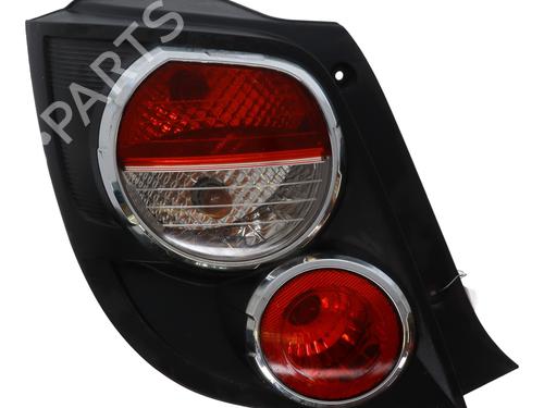 Used Left taillight CHEVROLET AVEO Hatchback (T300) 1.4 (101 hp) 25598428