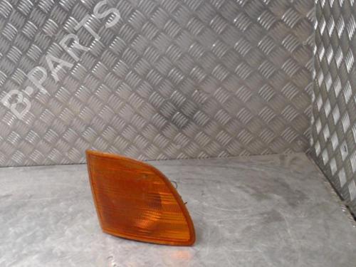 Used Right front indicator MERCEDES-BENZ VITO Van (W638) 110 D 2.3 (638.074, 638.078) (98 hp) 23060567