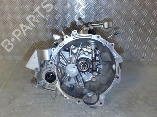 Gearkasse MITSUBISHI MIRAGE / SPACE STAR VI Hatchback (A0_A) 1.2 (A03A) (80 hp) 23055137