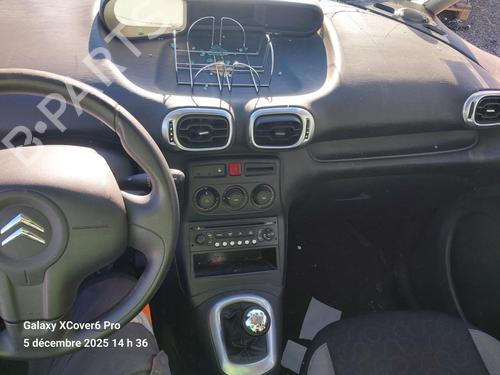 Front right seatbelt CITROËN C3 II (SC_) 1.6 HDi | BP36763211I25 - Image 21
