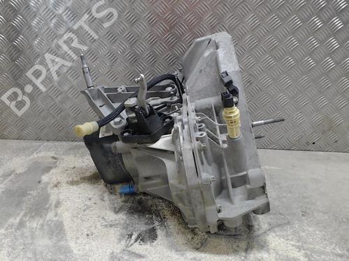 gearbox-dacia-duster-hs_-2010-2011-2012-2013-2014-2015-2016-2017-2018-30592173 main image