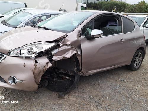 Brukte deler til PEUGEOT 208 I (CA_, CC_) 1.6 HDi (92 hp) 4407592
