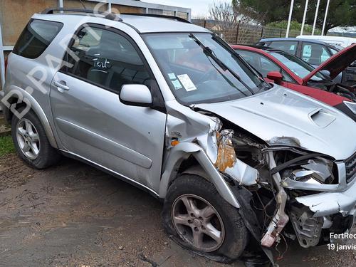 Used Parts TOYOTA RAV 4 II (_A2_)  2.0 D 4WD (CLA20_, CLA21_, CLA20R, CLA21R)  4633119
