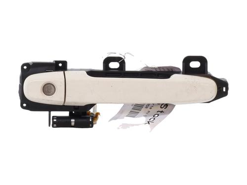 Used Front left exterior door handle PEUGEOT 108 1.2 (82 hp) 26661489