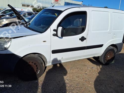 Brugte FIAT DOBLO Box Body/MPV (223_) 1.3 D Multijet (75 hp) 4427400