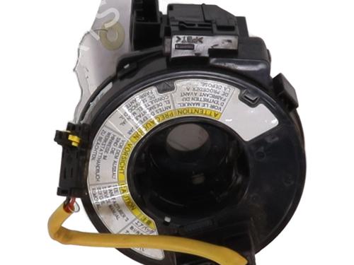 Used Steering column stalk Steering column stalk SUZUKI GRAND VITARA II (JT, TE, TD) 1.9 DDiS All-wheel Drive (JT419, TD44, JB419WD, JB419XD,... (129 hp) 33457941 33457941