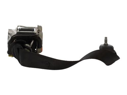 front-left-seatbelt-ds-ds-4-ds-4-crossback-nx_-2015-2016-2017-2018-30862037 main image