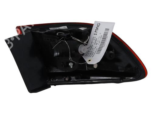 Used Right taillight Right taillight RENAULT CLIO V (B7_) 1.6 E-TECH 140 (B7MU) (140 hp) 31813065 31813065