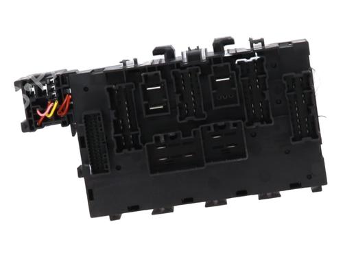 Used Electronic module Electronic module RENAULT CAPTUR II (HF_) E-TECH 145 (HFMU) (143 hp) 28089728 28089728