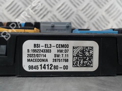 Used Fuse box Fuse box CITROËN C3 III (SX) 1.2 PureTech 82 (83 hp) 23058686 23058686