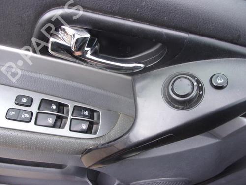 Used Parts SSANGYONG RODIUS I 2.7 Xdi 4WD 2209147