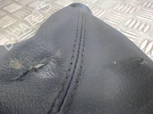 Used Gear lever VW POLO (9N_, 9A_) 1.2 12V (64 hp) 23061256
