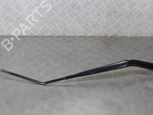 Used Front windshield wiper arm NISSAN JUKE (F15) 1.5 dCi (110 hp) 23833490
