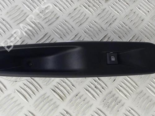 Used Right front window switch Right front window switch RENAULT ZOE (BFM_) ZOE (92 hp) 23833257 23833257