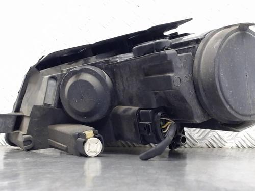 Used Right headlight Right headlight VW PASSAT B6 (3C2) 1.9 TDI (105 hp) 29629230 29629230