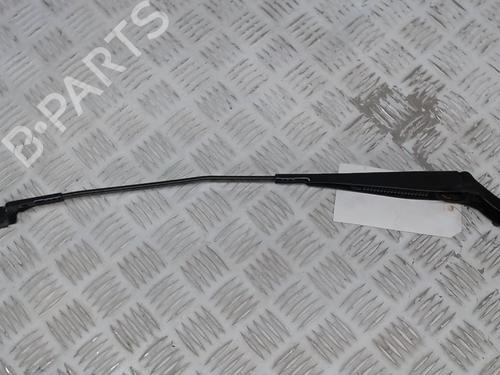 Used Front windshield wiper arm PEUGEOT 208 I (CA_, CC_) 1.6 HDi (92 hp) 23057820