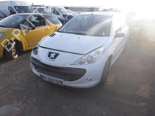 Left mirror PEUGEOT 206+ (2L_, 2M_) 1.4 HDi eco 70 | BP23059749C26