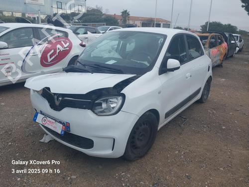 Brugte RENAULT TWINGO III (BCM_, BCA_) 1.0 SCe 75 4432520