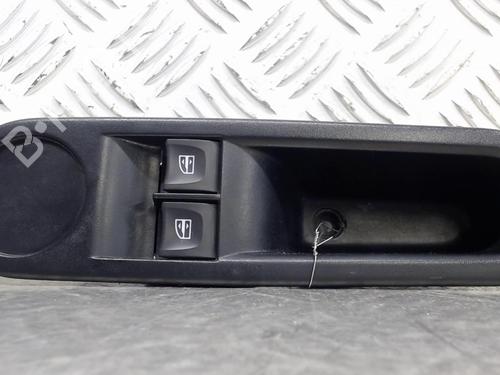 Used Left front window switch RENAULT TWINGO III (BCM_, BCA_) 0.9 TCe 90 (BCM9, BCM2) (90 hp) 23833590