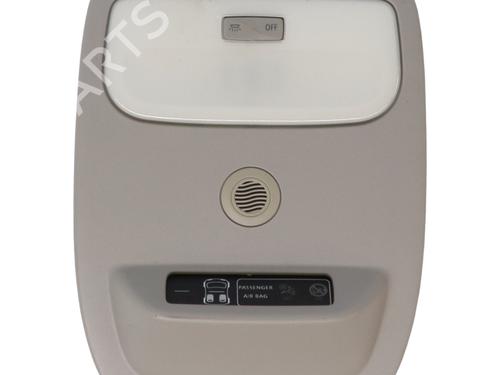 Used Interior roof light RENAULT TWINGO III (BCM_, BCA_) 0.9 TCe 90 (BCM9, BCM2) (90 hp) 32389148