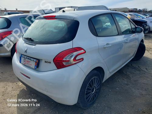 Used Parts PEUGEOT 208 I (CA_, CC_)  1.2 VTI 82  4911885