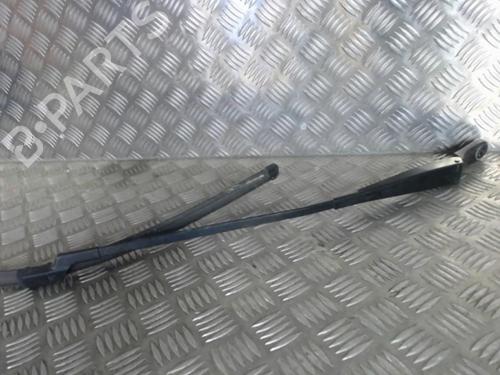 Used Front windshield wiper arm PEUGEOT 5008 (0U_, 0E_) 1.6 HDi (114 hp) 23058338