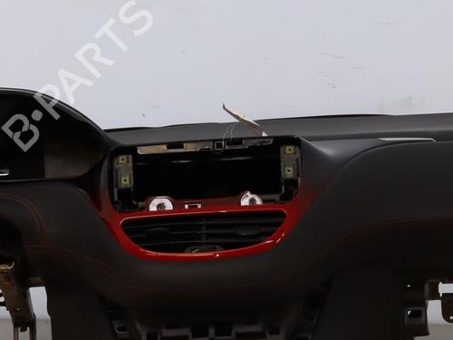 Salpicadero Salpicadero PEUGEOT 208 I (CA_, CC_) 1.6 GTi (200 hp) 36097499 36097499